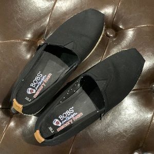 Bobs Skechers Black Canvas Flats